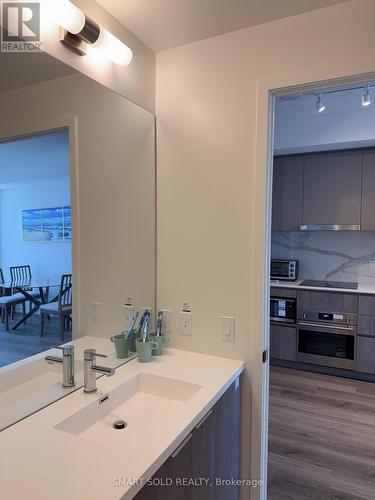 5611 - 8 Interchange Way, Vaughan, ON 