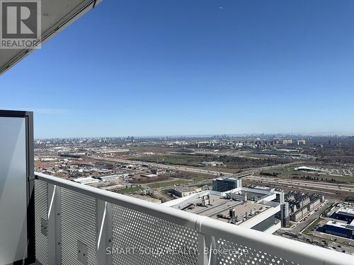 5611 - 8 Interchange Way, Vaughan, ON 