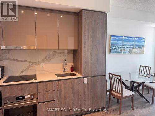 5611 - 8 Interchange Way, Vaughan, ON 