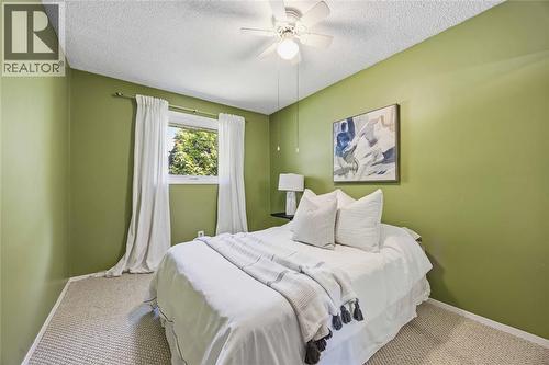 315 Willow Crescent, St Clair, ON 