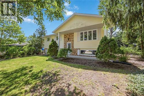 315 Willow Crescent, St Clair, ON 