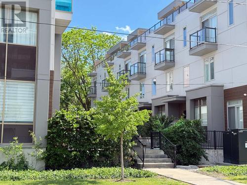 2 - 25 Dervock Crescent, Toronto, ON 