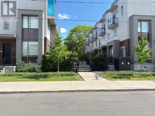 2 - 25 Dervock Crescent, Toronto, ON 