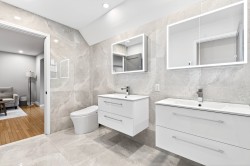 Salle de bains attenante à la CCP - 