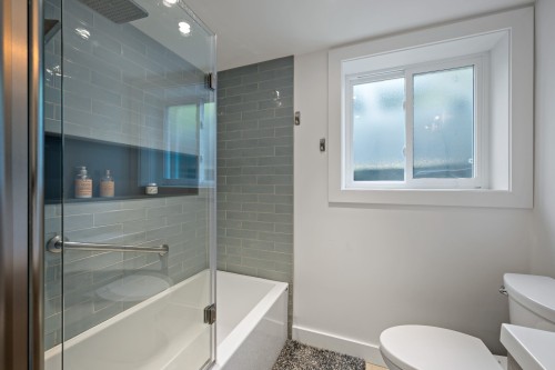 Bathroom - 144 Rue Richer, Mont-Tremblant, QC 