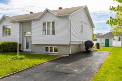 3833 Av. Cyprien-Ducharme  Shawinigan, QC G9P 5E8
