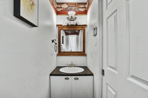 Salle d'eau - 196Z Av. Hochar, Saint-Sauveur, QC 