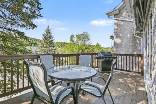 Balcon - 196Z Av. Hochar, Saint-Sauveur, QC 