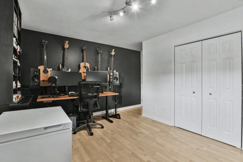 Chambre à coucher - 196Z Av. Hochar, Saint-Sauveur, QC 