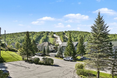 Vue - 196Z Av. Hochar, Saint-Sauveur, QC 