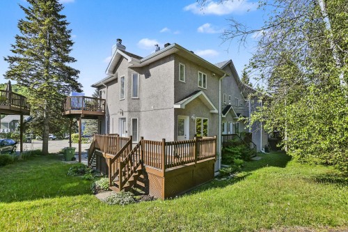 Face arrière - 196Z Av. Hochar, Saint-Sauveur, QC 