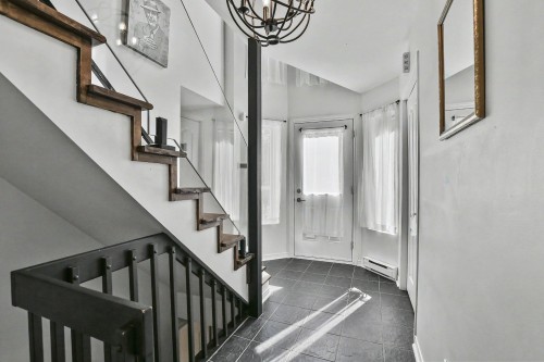 Hall d'entrée/Vestibule - 196Z Av. Hochar, Saint-Sauveur, QC 