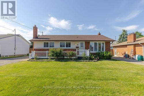 10 RIDGEVIEW AVENUE  St. Catharines, ON L2M 6B3