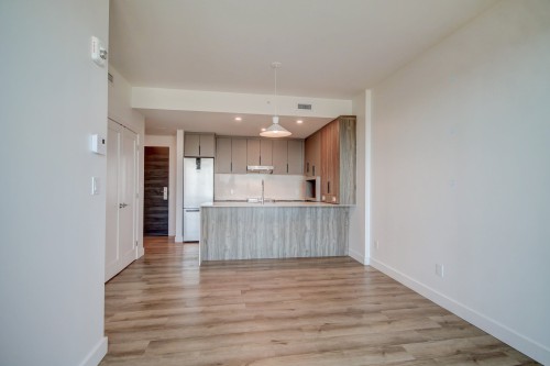 Kitchen - 1701-2000 Rue Sauvé O., Montréal (Ahuntsic-Cartierville), QC 