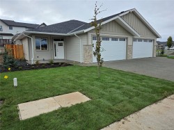 #4-343 Arizona Dr Campbell River, BC V9H 0C6