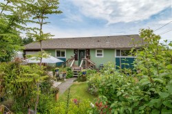 371 McLean St  Campbell River, BC V9W 2M7