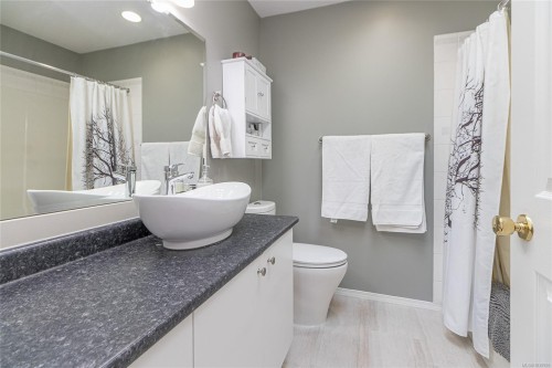 #305-245 First St, Duncan, BC 