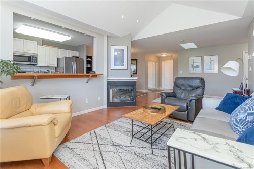 #305-245 First St, Duncan, BC 