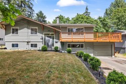 3348 Departure Bay Rd  Nanaimo, BC V9T 1B4
