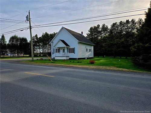 5870 Route 17, Saint-Quentin, NB 