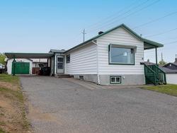 10 VELVA Avenue Thunder Bay, ON P7A 6N5