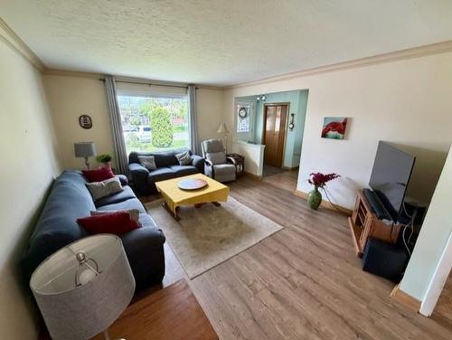 448 Heather Crescent, Thunder Bay, ON 