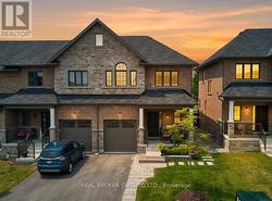 31 GORD MATTHEWS WAY Uxbridge, ON L9P 0E9