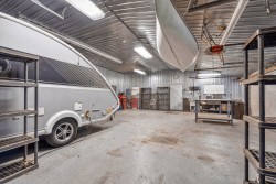 Garage - 