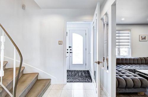 Hall d'entrée/Vestibule - 74 Rue Chatillon, Dollard-Des-Ormeaux, QC 