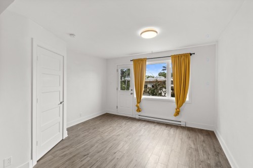 Living Room - 6-3495 Rue Chapleau, Montréal (Le Plateau-Mont-Royal), QC 