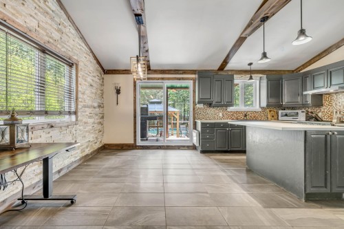 Salle à manger - 22 Rue Rivemont, Sainte-Brigitte-De-Laval, QC 
