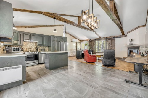 Salle à manger - 22 Rue Rivemont, Sainte-Brigitte-De-Laval, QC 