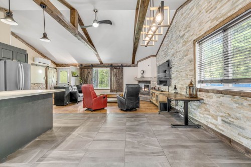 Salle à manger - 22 Rue Rivemont, Sainte-Brigitte-De-Laval, QC 
