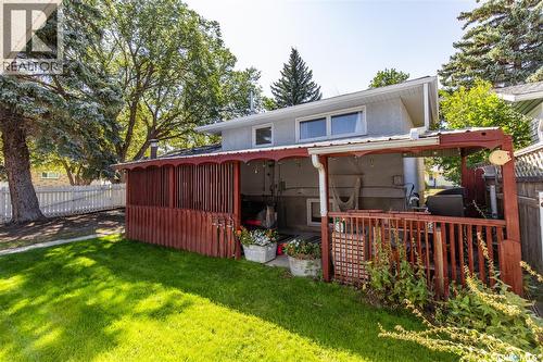 1301 Queen Crescent, Moose Jaw, SK 