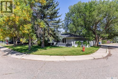 1301 Queen Crescent, Moose Jaw, SK 