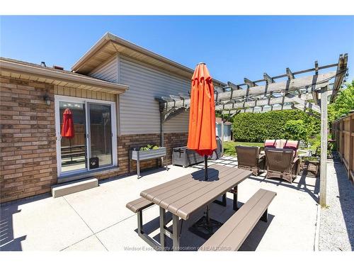3994 Maple Leaf, Windsor, ON 