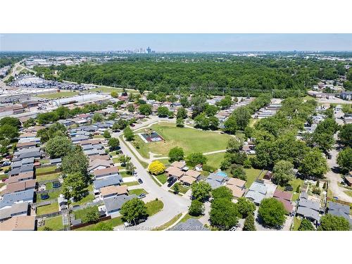 3994 Maple Leaf, Windsor, ON 