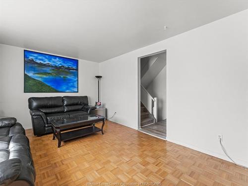 22 Taylor Avenue, Chatham, ON 