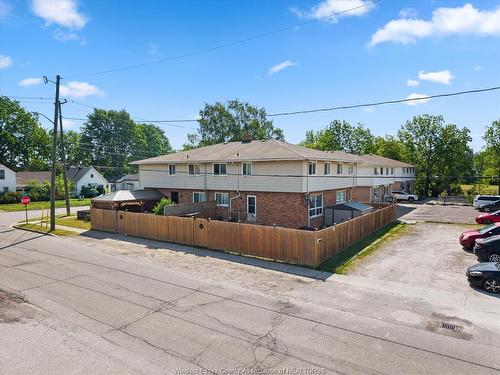 22 Taylor Avenue, Chatham, ON 