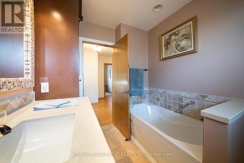 176 Kimberly Drive, Hamilton, ON 