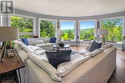 Octagonal Great Room - 