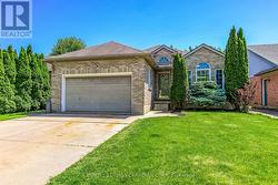 10 STEEPLECHASE COURT St. Thomas, ON N5R 6H4