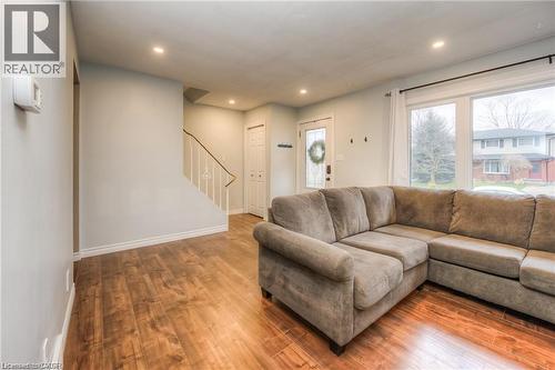 382 Cyrus Street, Cambridge, ON 