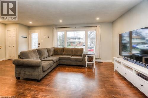 382 Cyrus Street, Cambridge, ON 