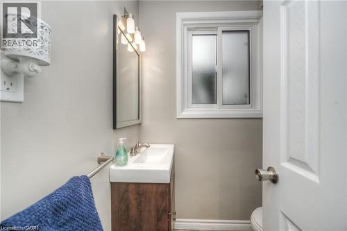 382 Cyrus Street, Cambridge, ON 