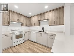 Kitchen - 