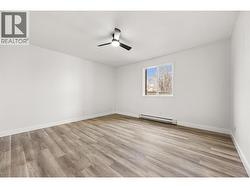 Bedroom 1 - 