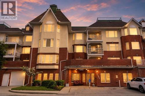 314, 2314 Sienna Park Green SW  Calgary, AB T3H 3N7