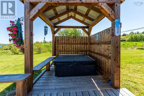 Deck - 2897 Highway 331, Pentz, NS 