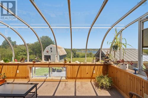 Sun Room - 2897 Highway 331, Pentz, NS 
